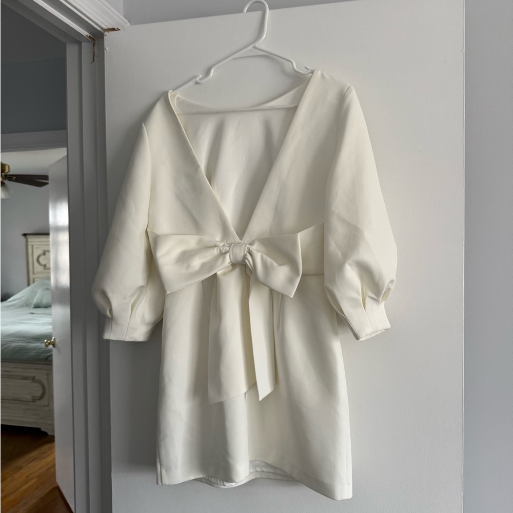 bow back mini dress in ivory - Picture 4 of 6